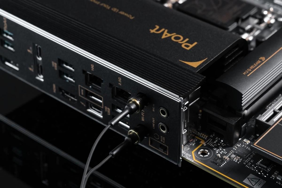 华硕ProArt Z890-Creator WiFi主板测评:创作者的硬核搭档!