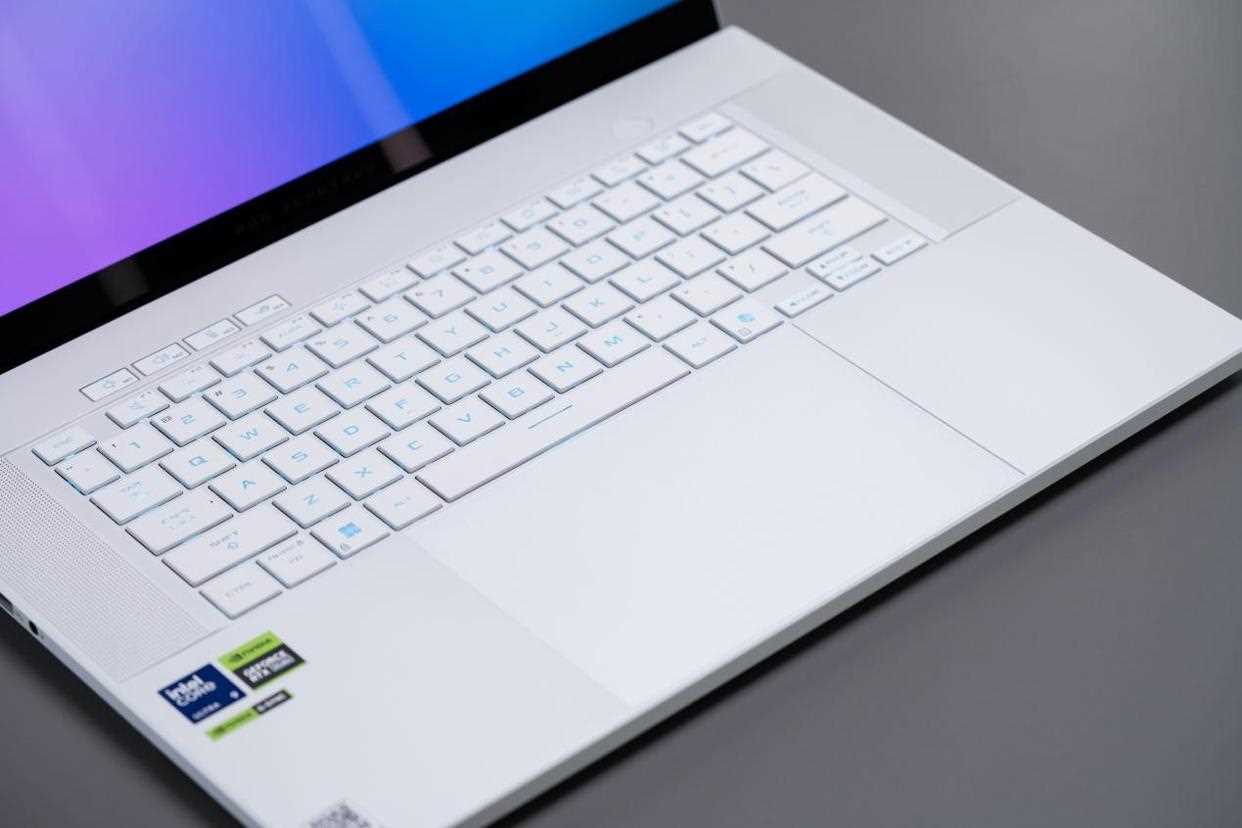 轻薄旗舰游戏本的标杆之作? ROG幻16 Air 2025首发开箱