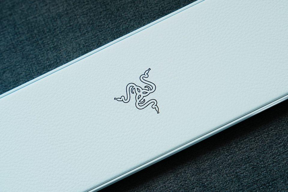 当极简主义遇上电竞基因! 雷蛇猎魂光蛛V3专业竞技版键盘开箱测评