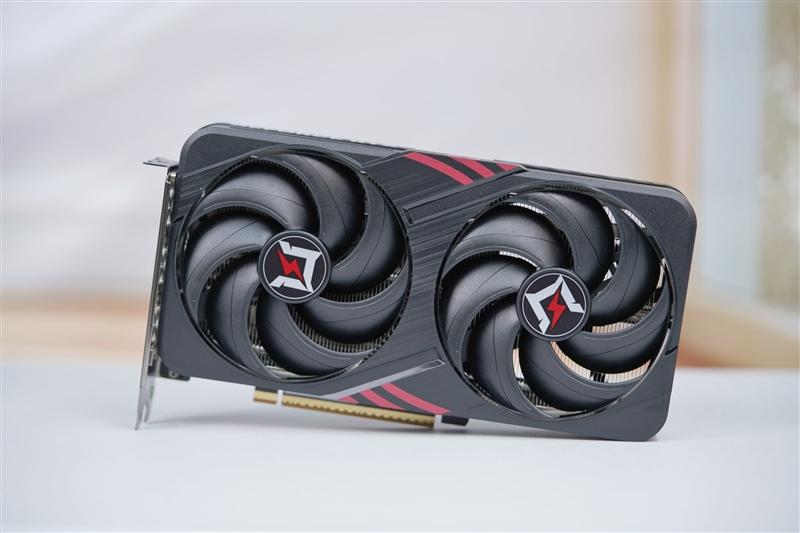 DLSS 4推动的紧凑体型大能量! 耕升GeForce RTX 5060暴风OC显卡评测