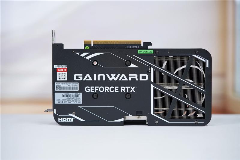 DLSS 4推动的紧凑体型大能量! 耕升GeForce RTX 5060暴风OC显卡评测