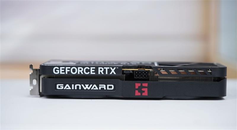 DLSS 4推动的紧凑体型大能量! 耕升GeForce RTX 5060暴风OC显卡评测