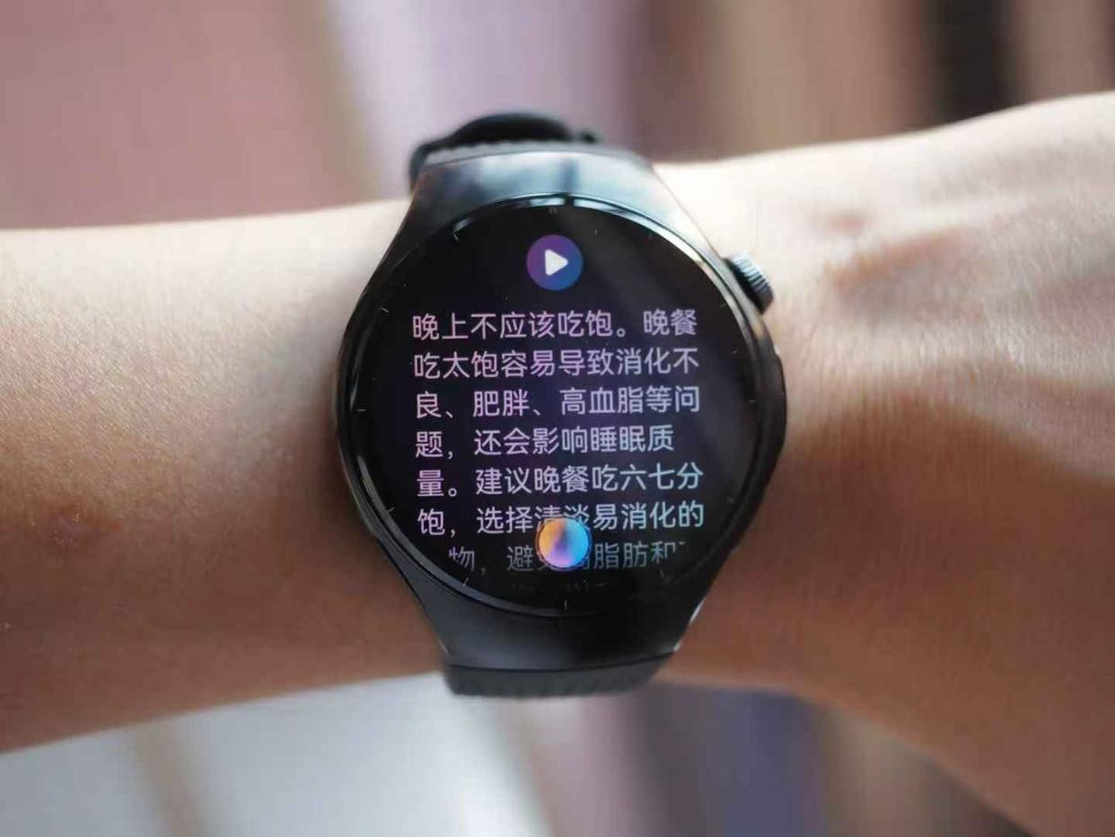 双尺寸圆表盘+X-Tap传感器! 华为WATCH 5智能手表上手体验测评