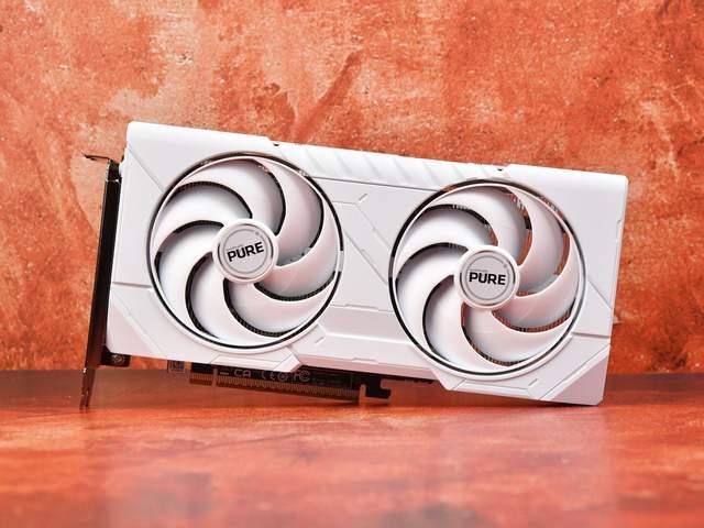 独特格栅设计! 蓝宝石RX 9060 XT 8G/16G 显卡首发测评 独特格栅设计! 蓝宝石RX 9060 XT 8G/16G 显卡首发测评