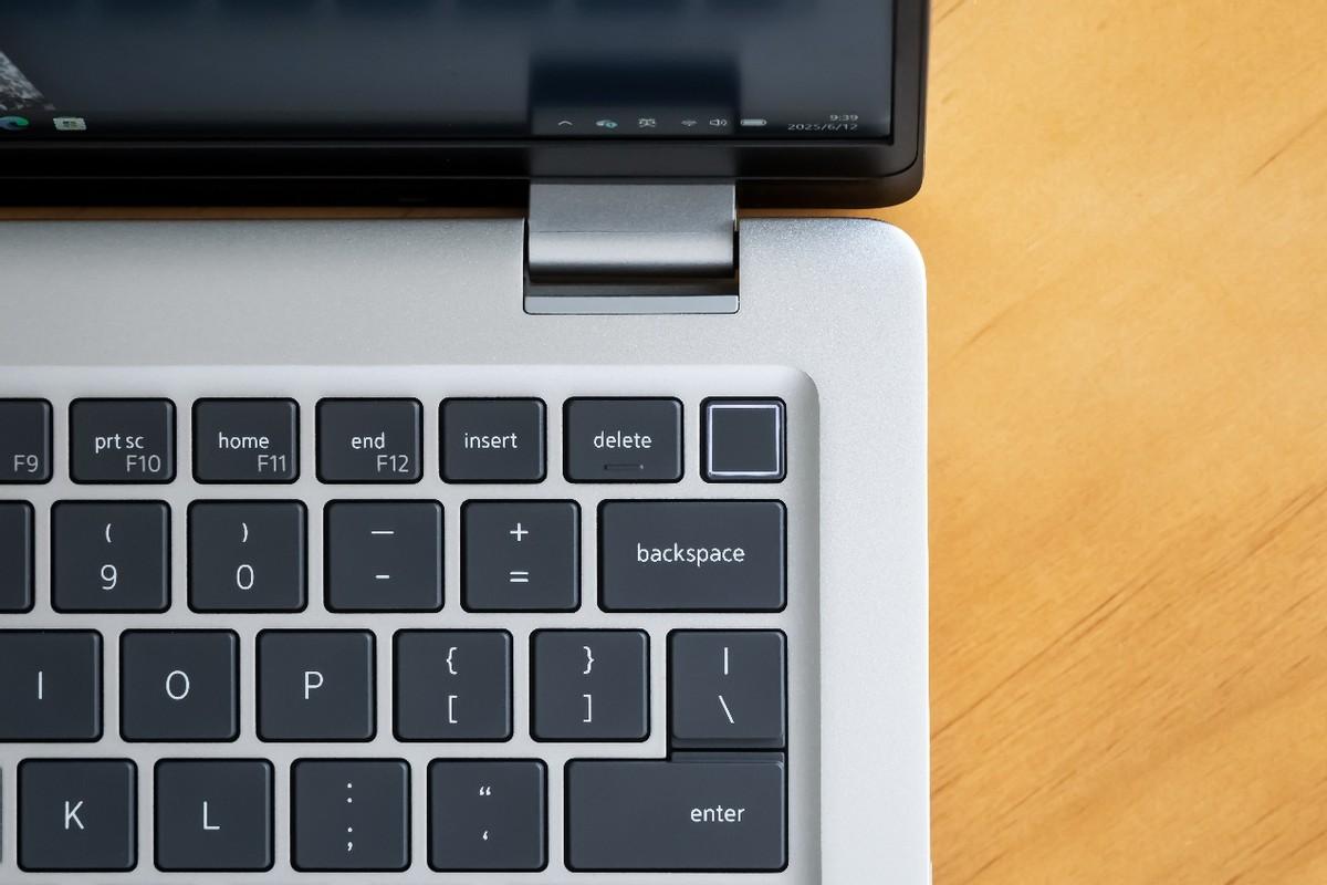 具备AI功能和5G连接! 戴尔Dell Pro 14 Plus锐龙AI版笔记本测评