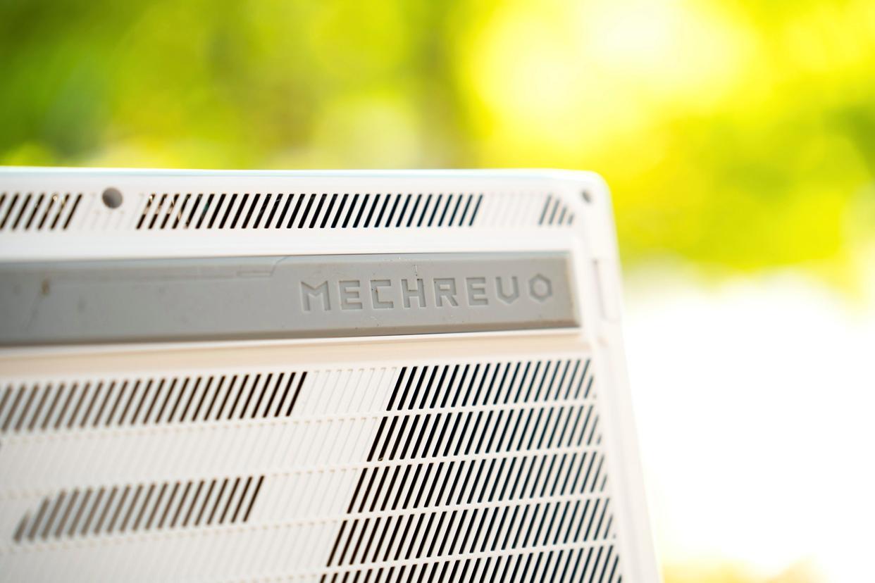 R9-8940HX 5070售8999元! 机械革命蛟龙16Z Pro笔记本首发评测