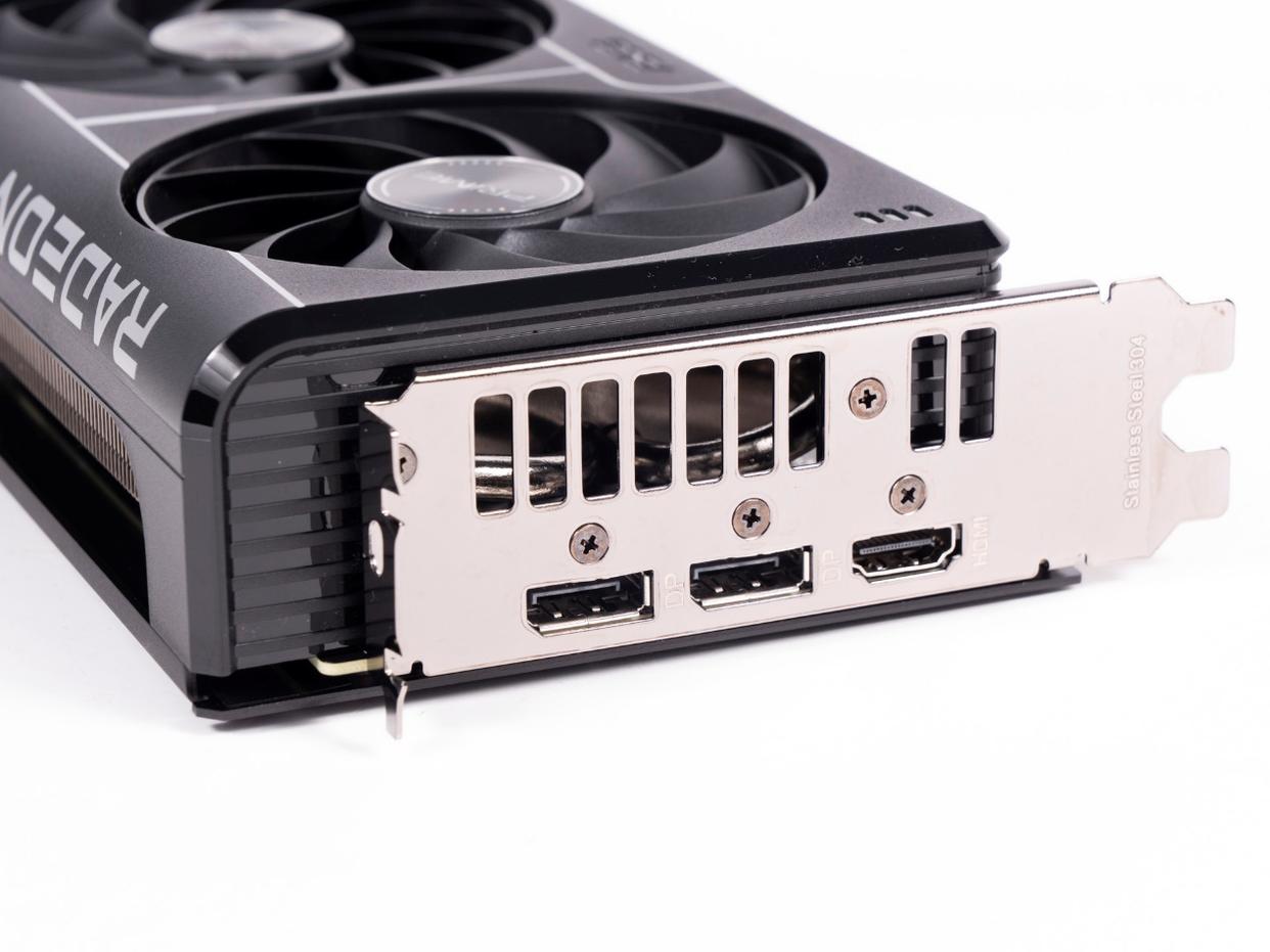 性价比力压RTX 5060 Ti! AMD Radeon RX 9060 XT显卡首发评测