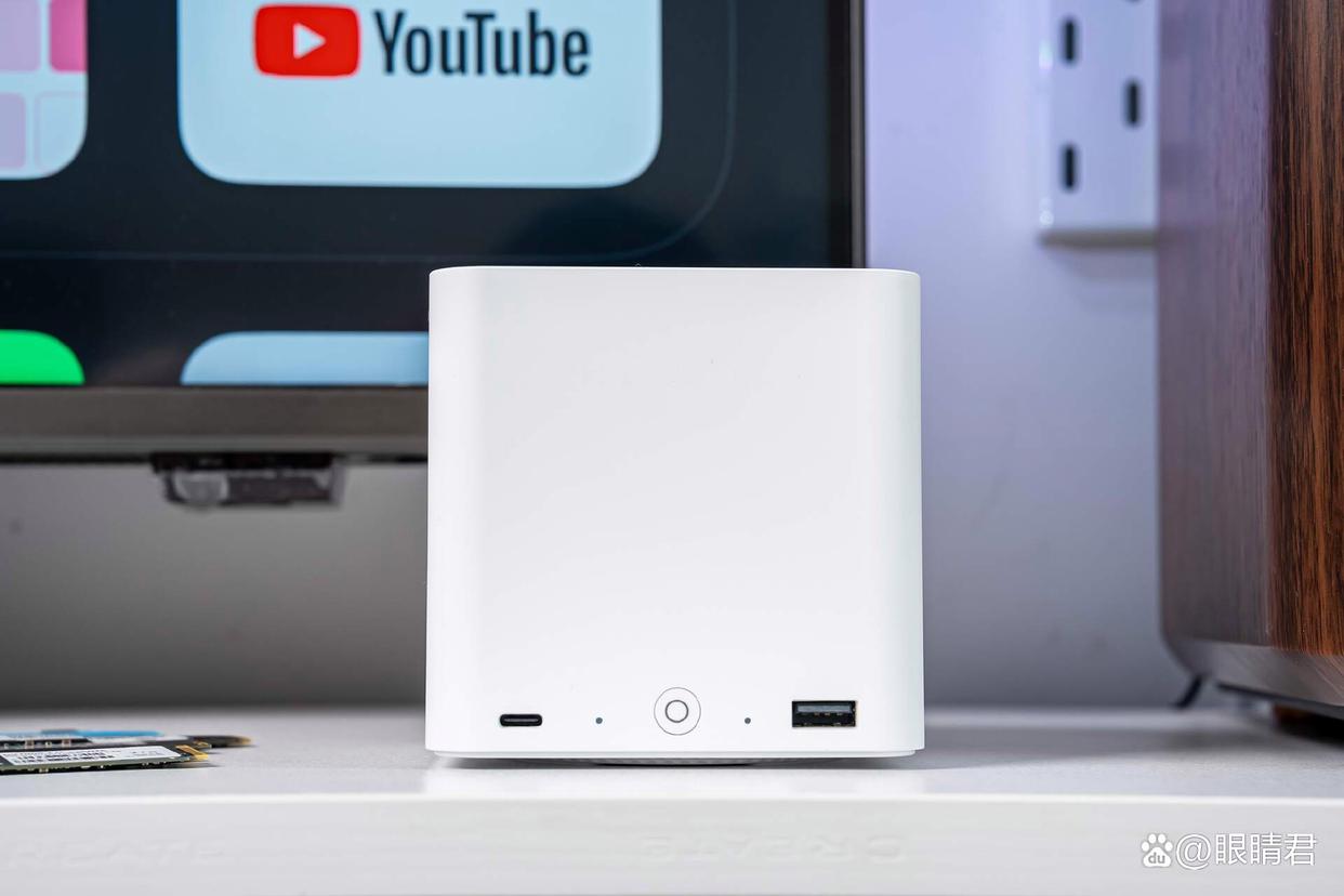 能安装6块硬盘! 零刻ME mini迷你主机NAS二合一测评