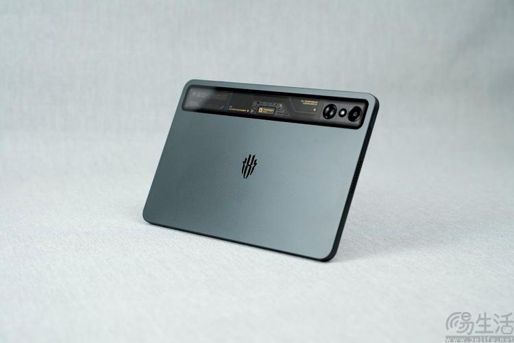 9英寸OLED屏突破小尺寸平板边界! 红魔电竞平板3 Pro评测