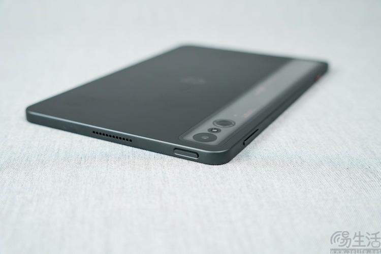 9英寸OLED屏突破小尺寸平板边界! 红魔电竞平板3 Pro评测