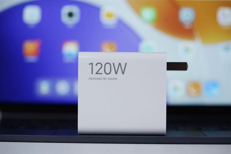 2.5英寸LCD屏+玄戒O1芯片! 小米平板7S Pro 12.5全面评测