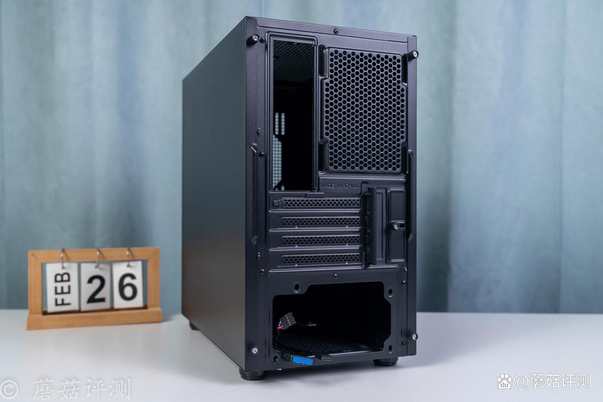 散热绝佳,+无光污染! 先马平头哥M2 Mesh机箱评测