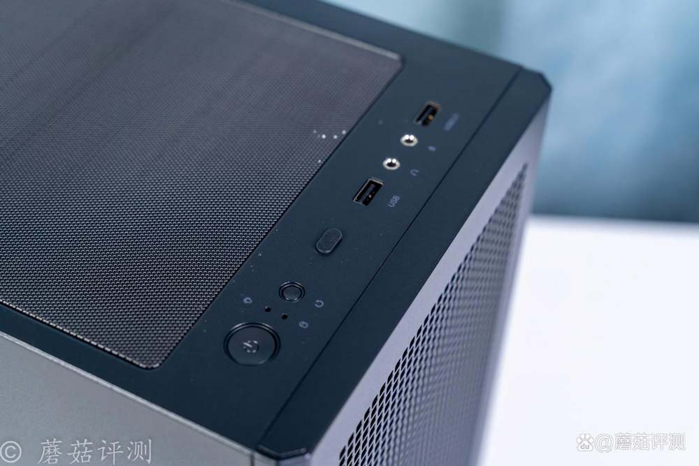 散热绝佳,+无光污染! 先马平头哥M2 Mesh机箱评测