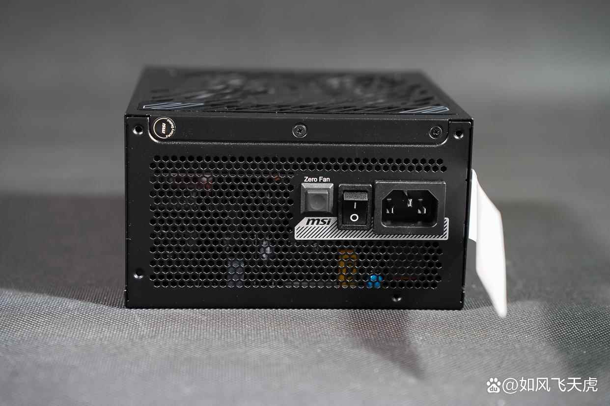 50系高端显卡的好搭档! 微星MPG A1000GS PCIE5暗黑电源开箱测评