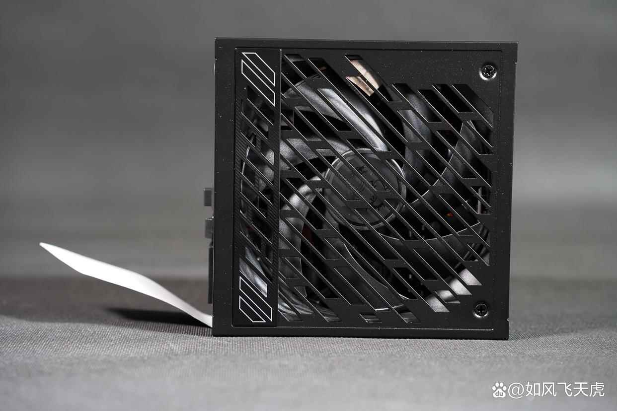 50系高端显卡的好搭档! 微星MPG A1000GS PCIE5暗黑电源开箱测评