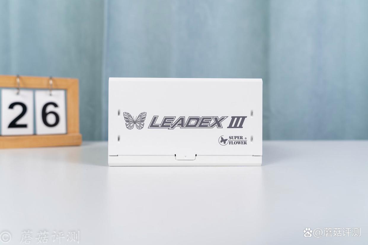 焕新升级九宫格水晶头发光模组! 振华LEADEX III PROA 1000W金牌电源拆解测评