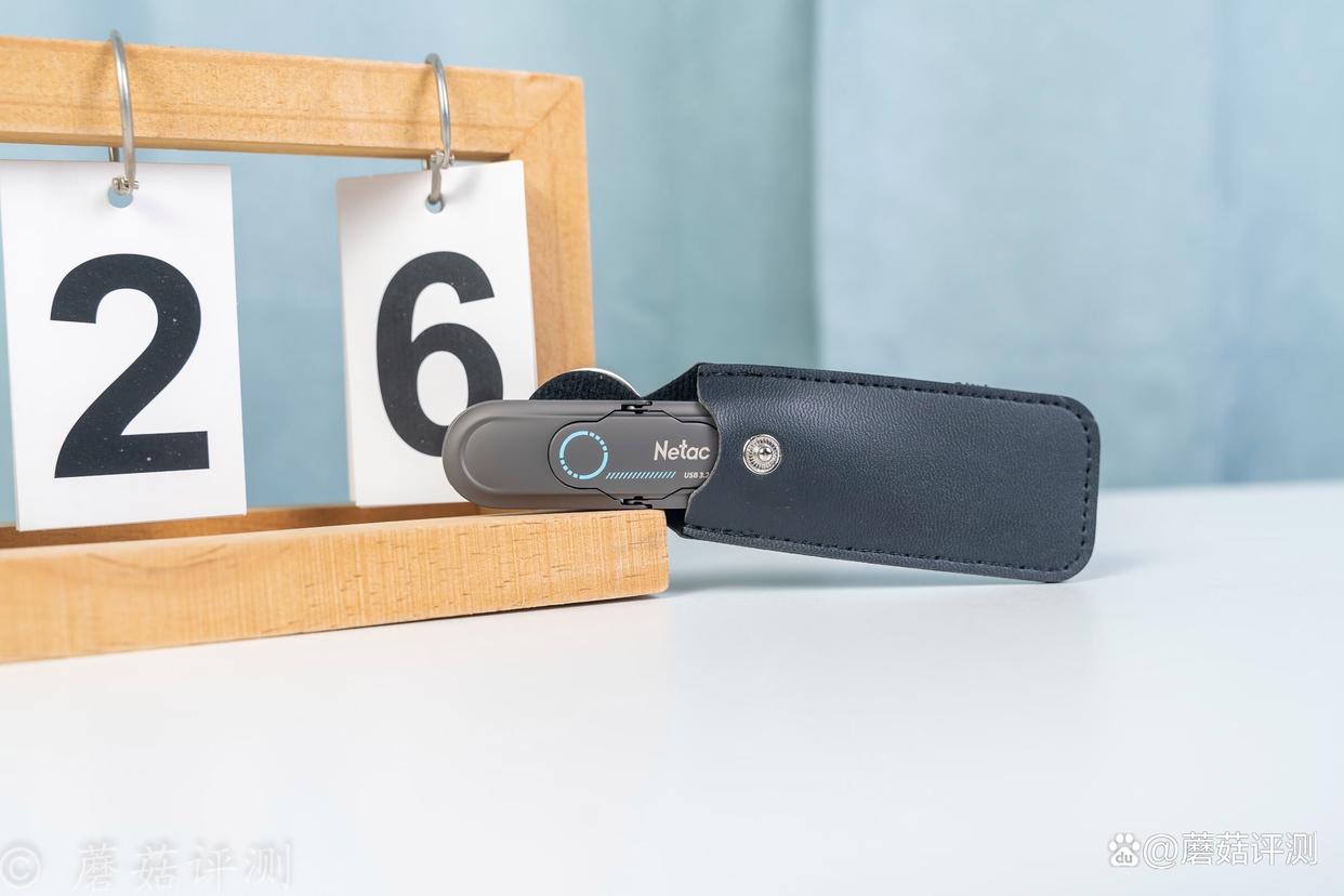 1GB/s读写两倍于SATA SSD! 朗科USB3.2 固态U盘US9 评测