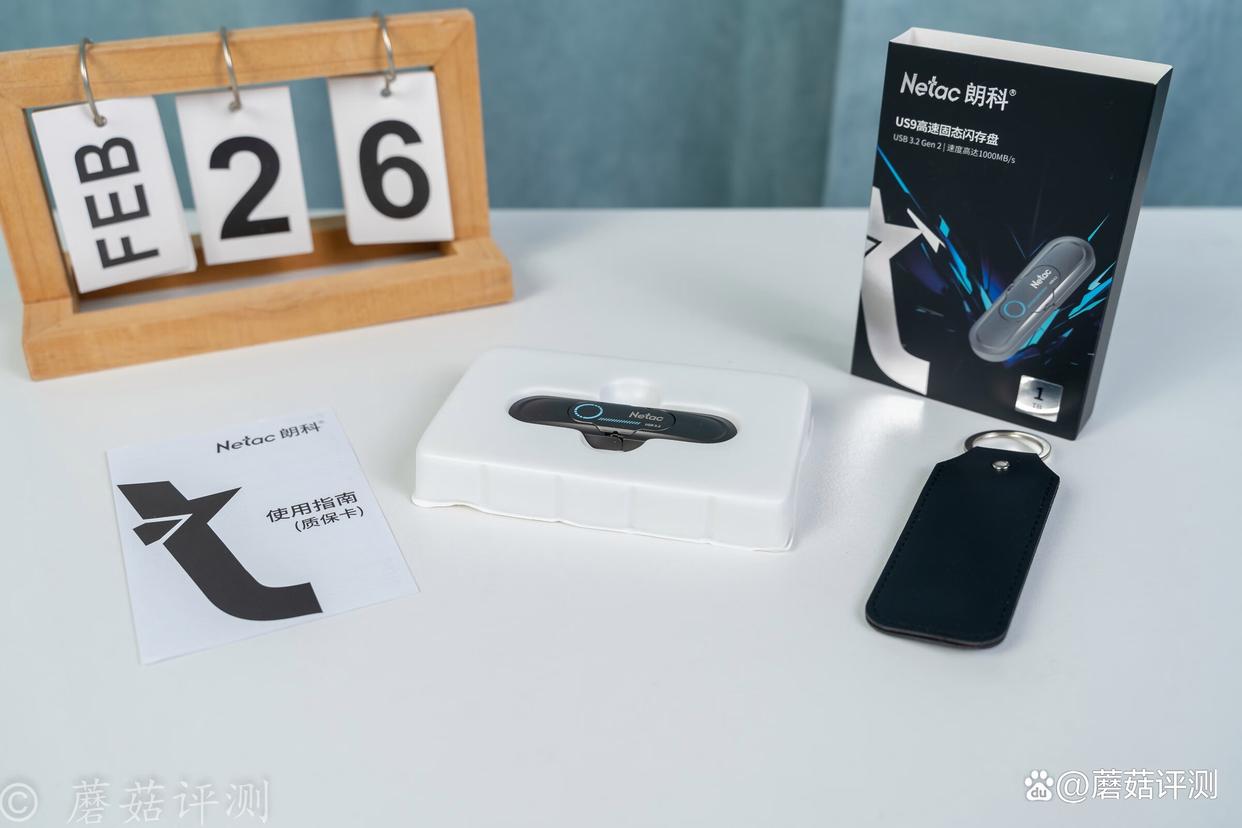 1GB/s读写两倍于SATA SSD! 朗科USB3.2 固态U盘US9 评测