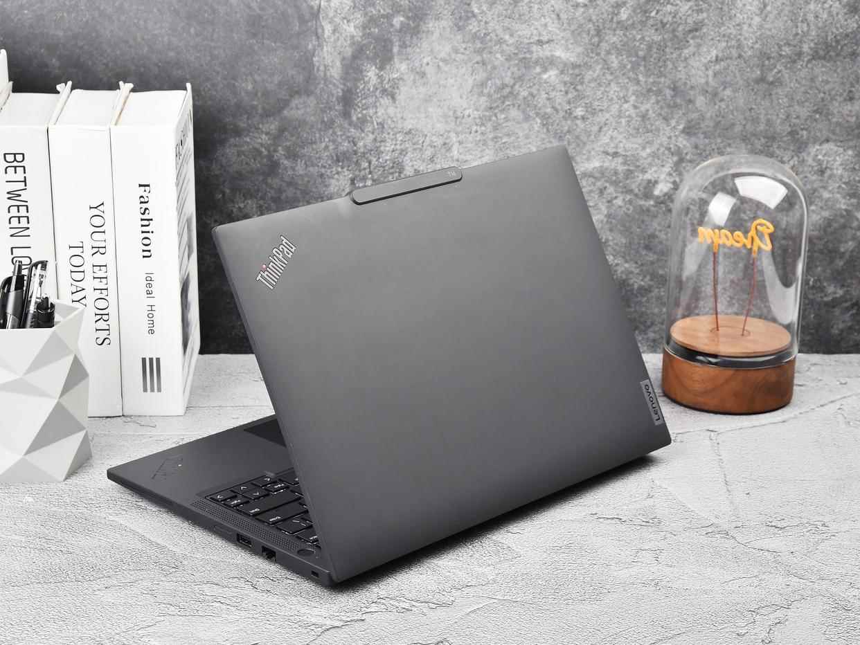 联想小天+Win11 AI双赋能! ThinkPadT14 Gen6AI元启版笔记本评测