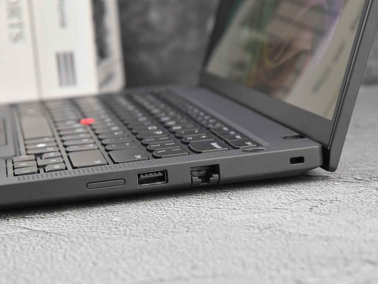 联想小天+Win11 AI双赋能! ThinkPadT14 Gen6AI元启版笔记本评测