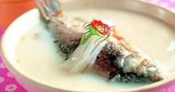  春季适合喝鲫鱼赤小豆汤