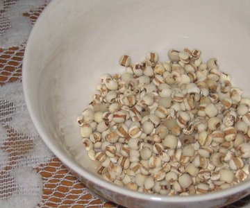  薏米胡萝卜粥可以治疗肠胃消化不良的功效及做法