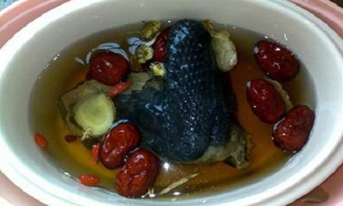  红枣枸杞乌鸡汤的功效与作用及做法