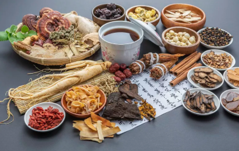  药膳炖鸡怎么做好吃又滋补