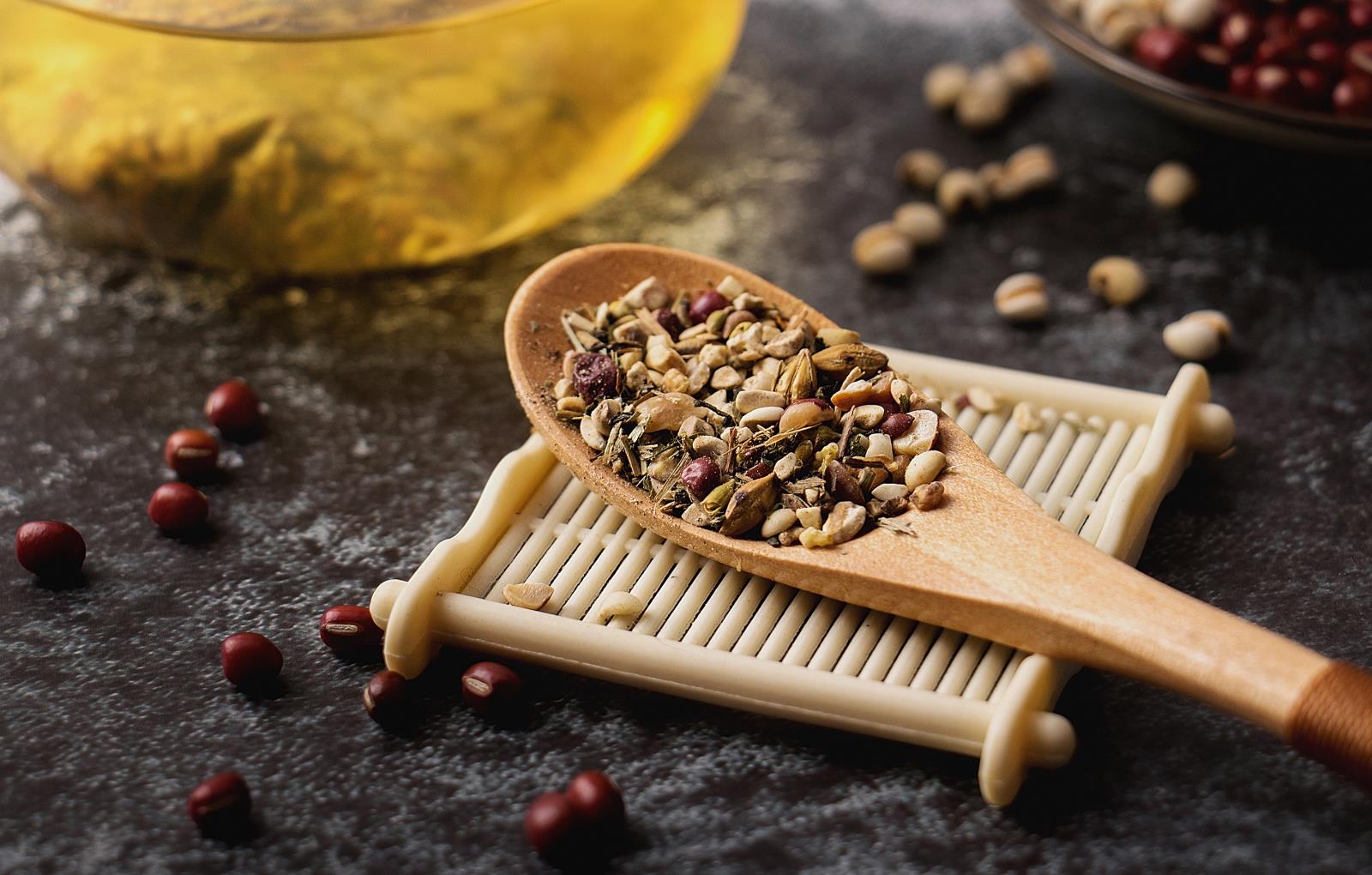  除了祛湿减肥，红豆薏米茶还有哪些好处？