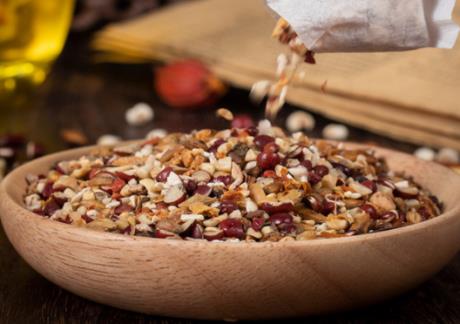 红豆薏米茶可以美容养颜