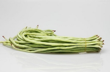  豇豆的功效与作用是什么，可以帮助我们缓解哪些身体问题？