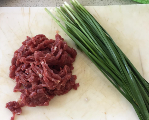  韭菜和什么不能一起吃？以及什么人群不适合常吃韭菜？