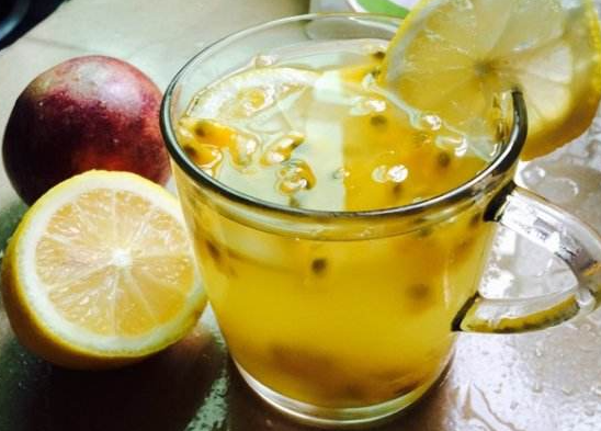 百香果柠檬饮
