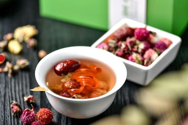  被医生强力推荐的一款滋补汤——银耳红枣枸杞汤的功效与作用具体是什么呢？