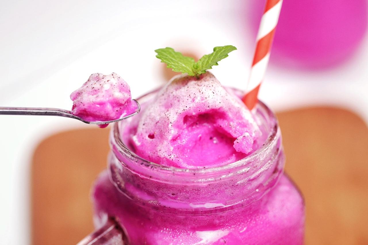 不能加入牛奶一起吃