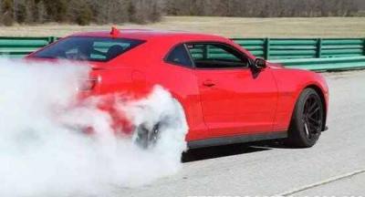 弹射起步是什么意思？偶尔弹射起步伤车吗