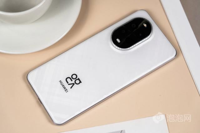 更强的影像与通信能力! 华为 nova 13 Pro手机全面评测