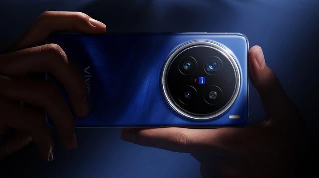 OPPO Find X8 Pro对比vivo X200 Pro哪个更值得买？