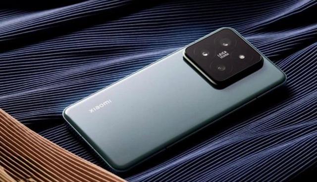 小米15和华为Mate70买哪个好？华为Mate70对比小米15全面评测