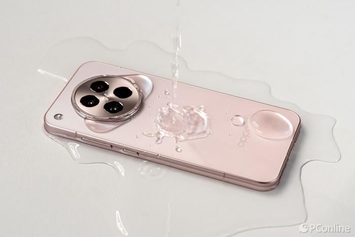 一款轻薄有料的小屏旗舰! OPPO Find X8s手机测评