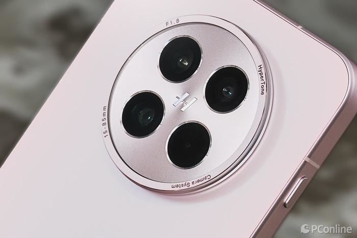 一款轻薄有料的小屏旗舰! OPPO Find X8s手机测评