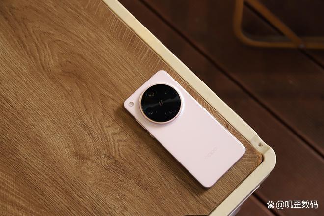 真正的安卓影像机皇! OPPO Find X8 Ultra手机性能评测