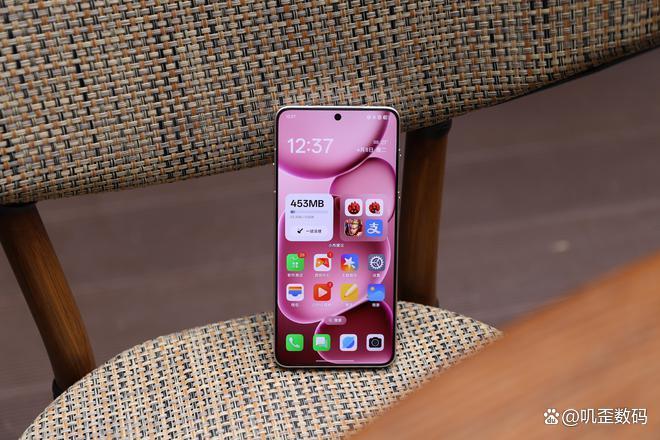 真正的安卓影像机皇! OPPO Find X8 Ultra手机性能评测