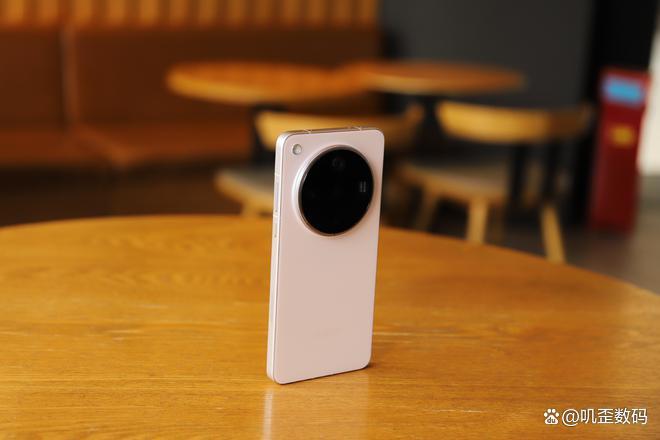 真正的安卓影像机皇! OPPO Find X8 Ultra手机性能评测