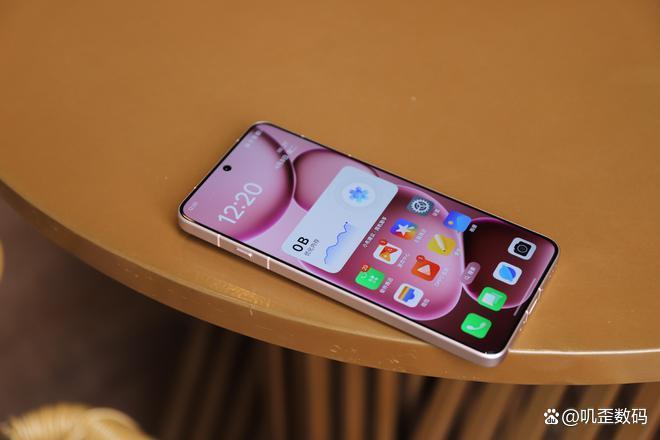 真正的安卓影像机皇! OPPO Find X8 Ultra手机性能评测