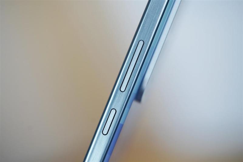 骁龙8至尊版双芯带来越级游戏体验! iQOO Neo10 Pro+手机全面评测