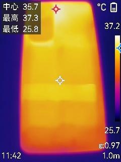 骁龙8至尊版双芯带来越级游戏体验! iQOO Neo10 Pro+手机全面评测