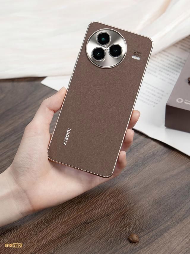 闻起来有阵阵咖啡味? 小米Civi 5 Pro冰美式上手体验