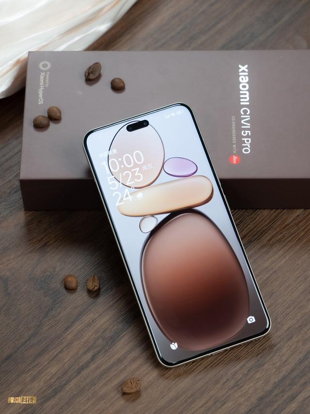 闻起来有阵阵咖啡味? 小米Civi 5 Pro冰美式上手体验