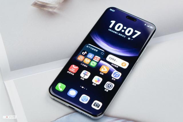 红枫原色镜头真的不一样吗? 华为nova 14 Ultra手机评测